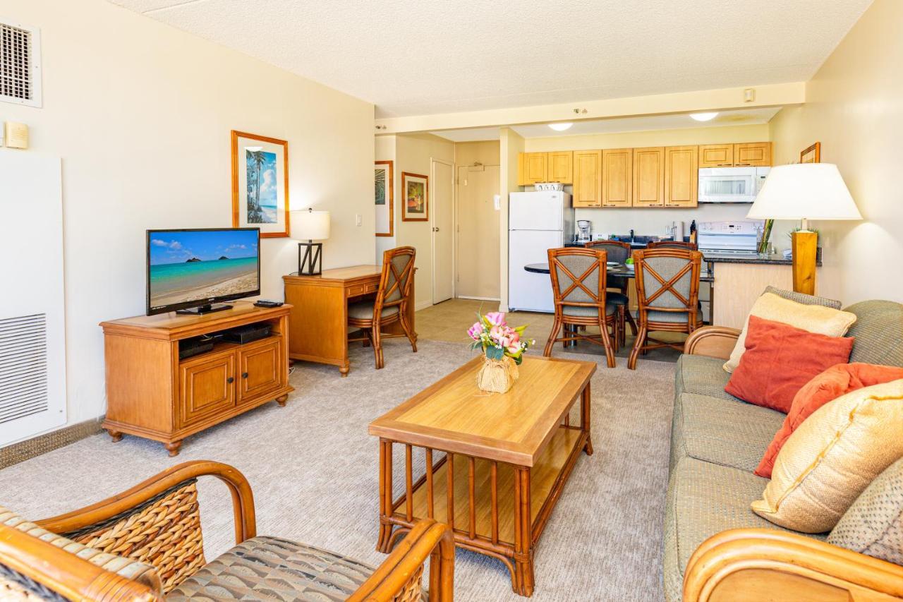 Mountain Views & Steps To Beach - Free Parking! Honolulu Exterior photo