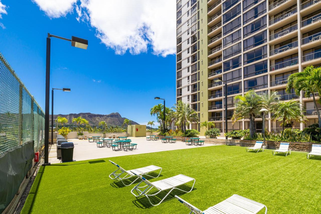 Mountain Views & Steps To Beach - Free Parking! Honolulu Exterior photo